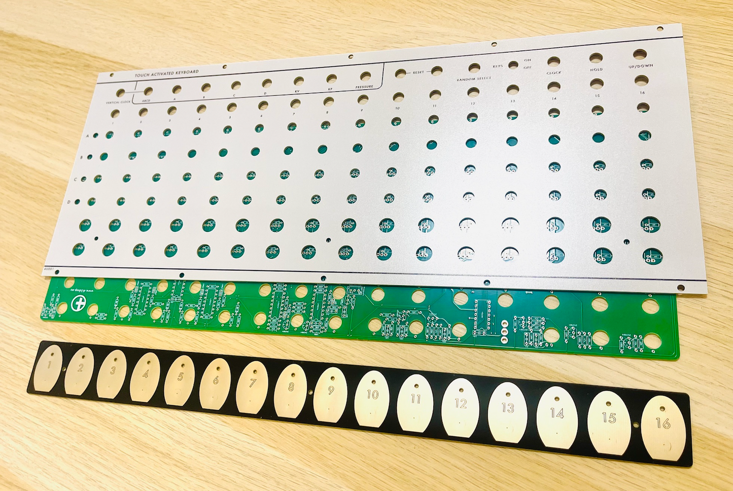 4U001 - Touch Activated Keyboard